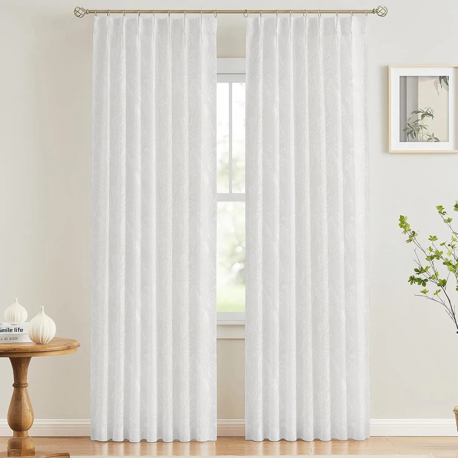 White Palm Leaf Pattern