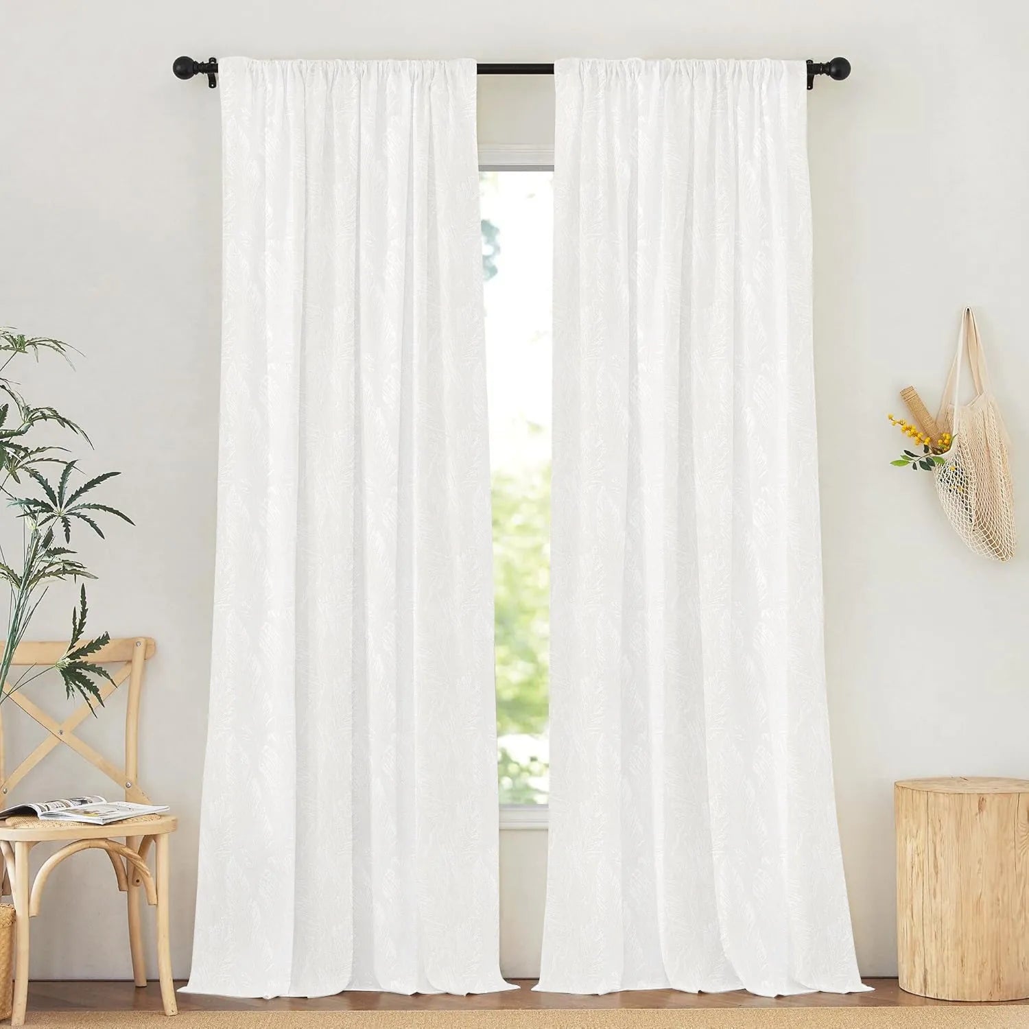 White Palm Leaf Pattern