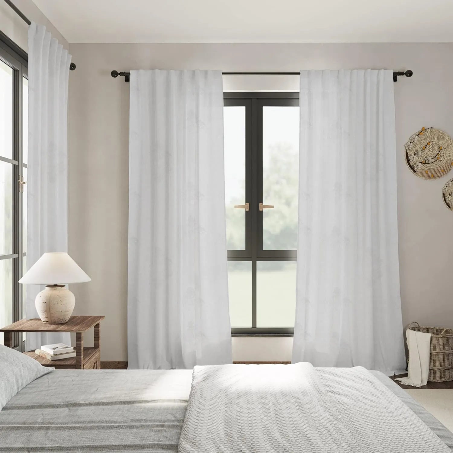 White Lakeside View Pattern