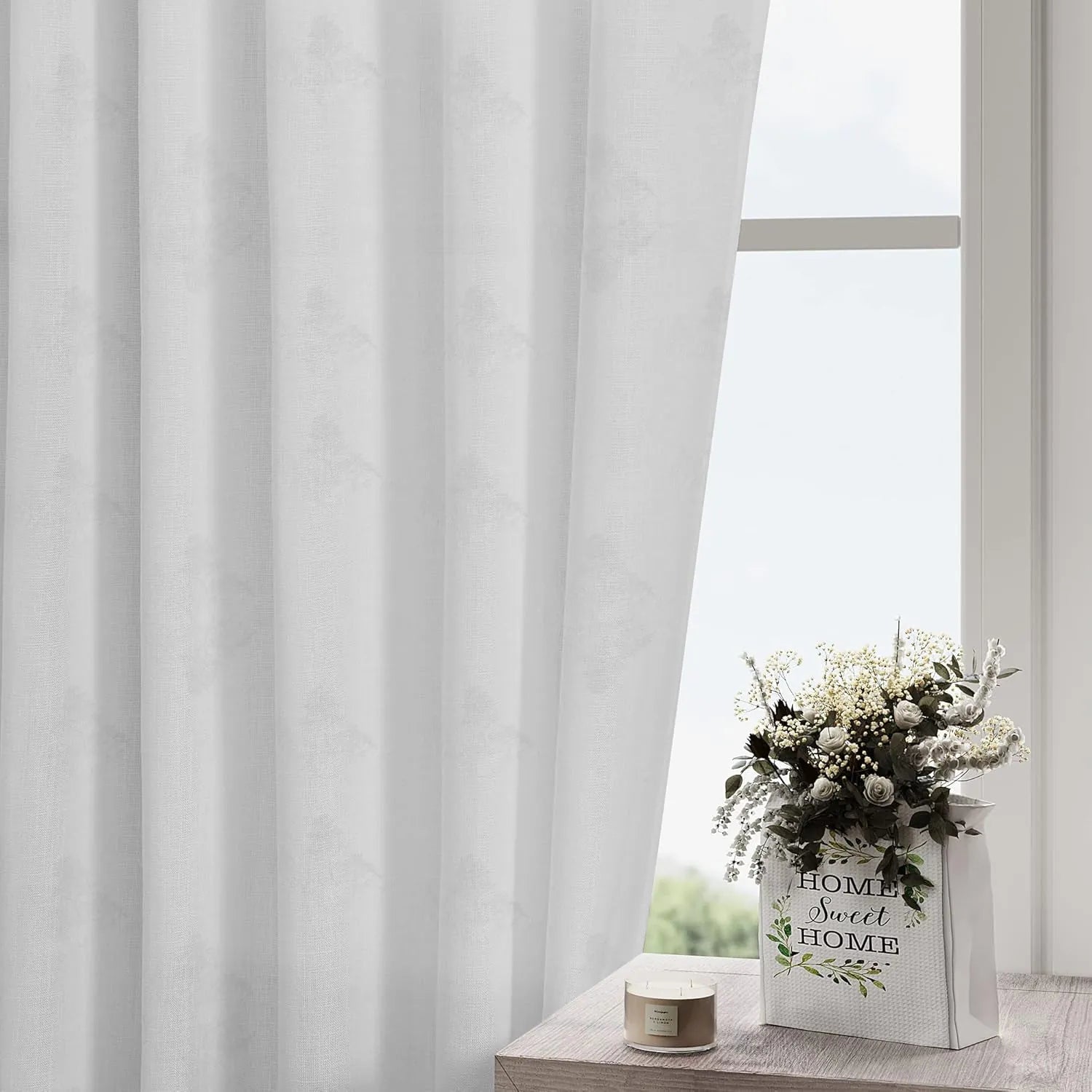 White Lakeside View Pattern