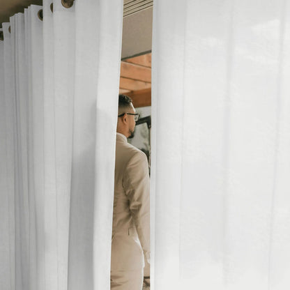 White Lakeside View Pattern