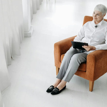 White Lakeside View Pattern