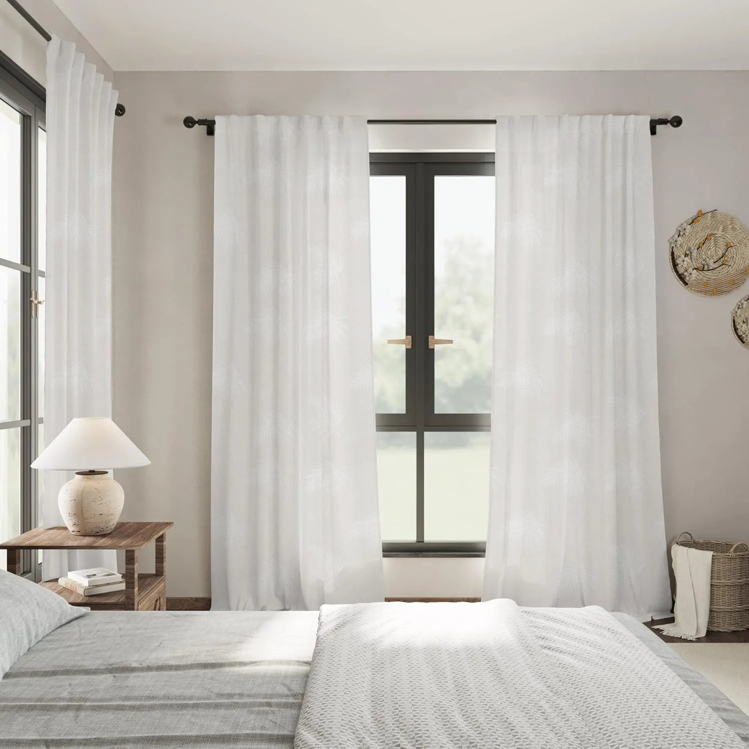 White Coconut Leaf Pattern