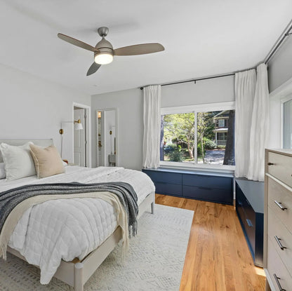 White Coconut Leaf Pattern