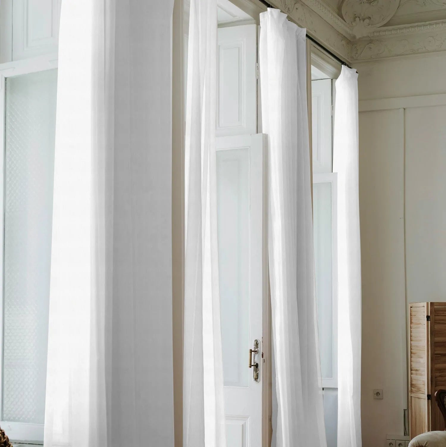 Ivory Vertical Striped