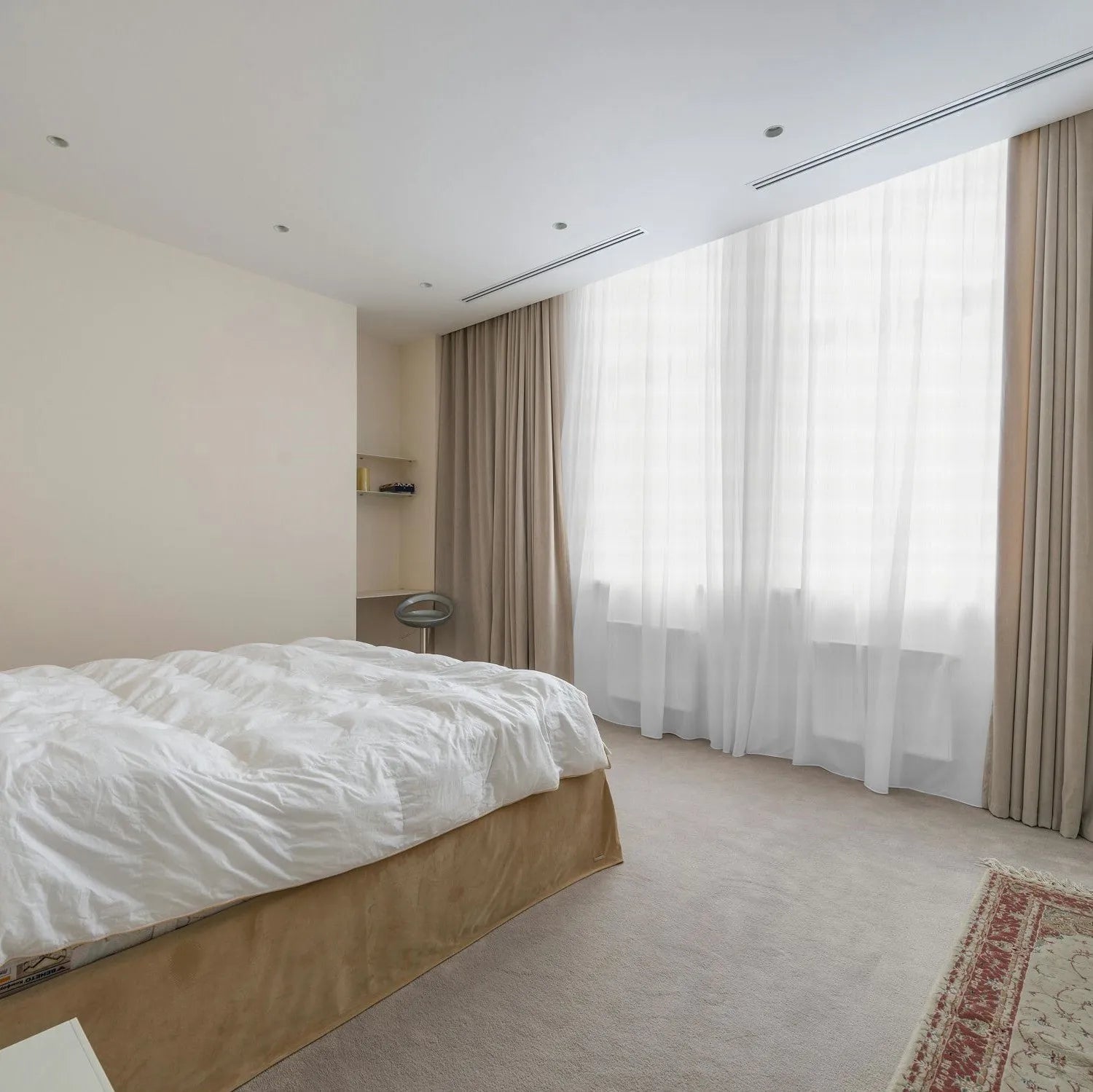 Ivory Vertical Striped