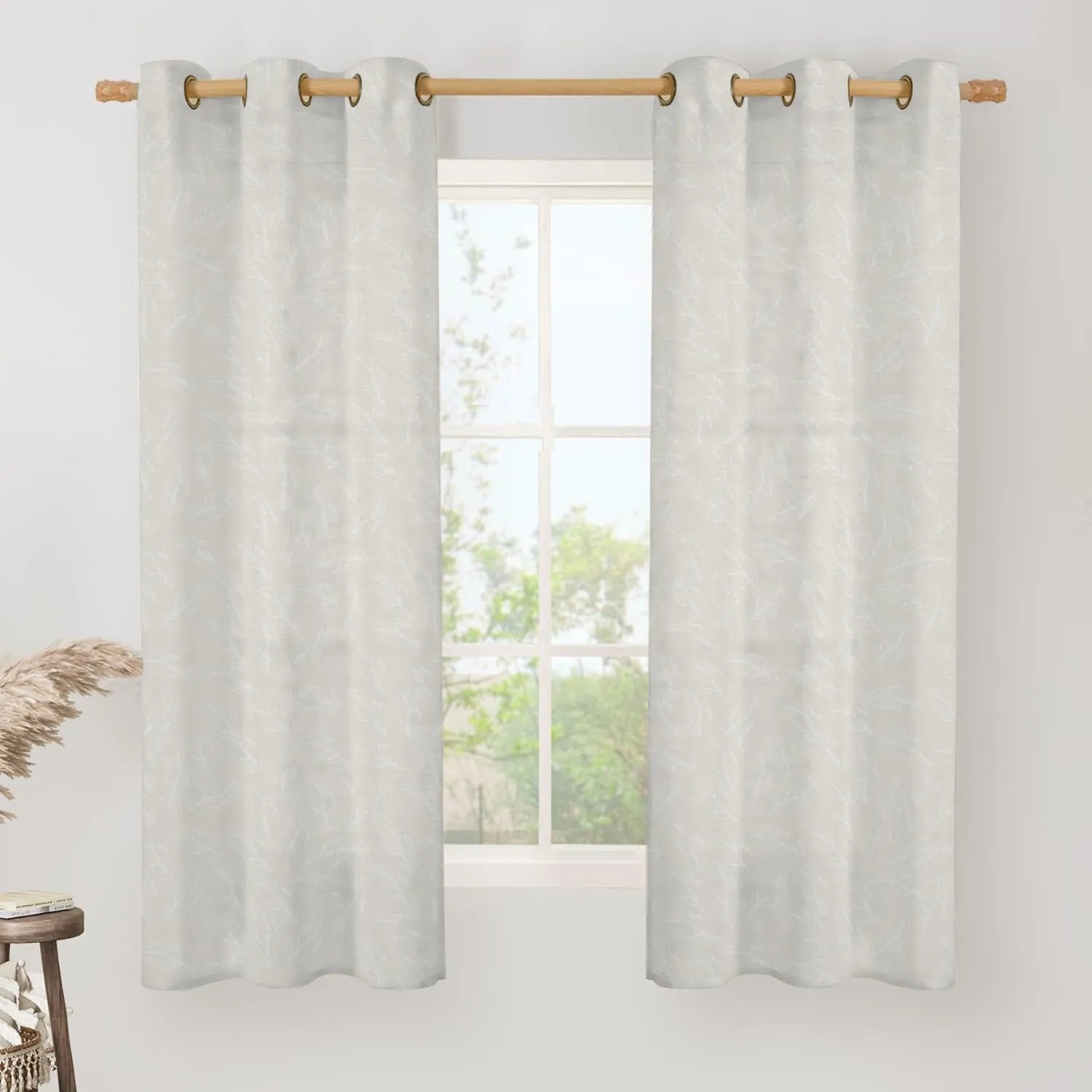 White Feather Pattern