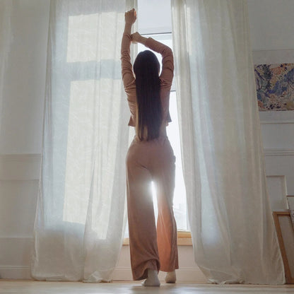 White Feather Pattern