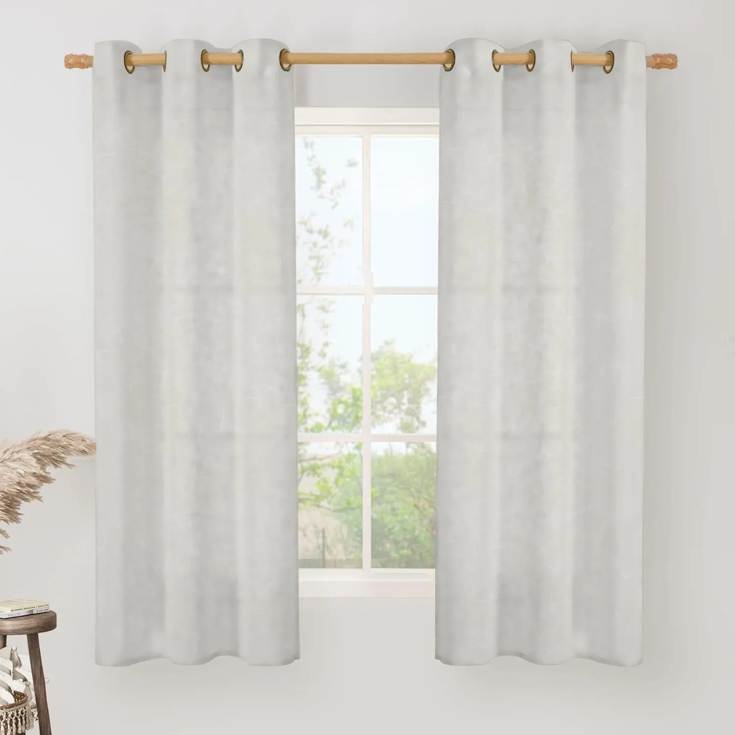 White Ginkgo Leaf Pattern