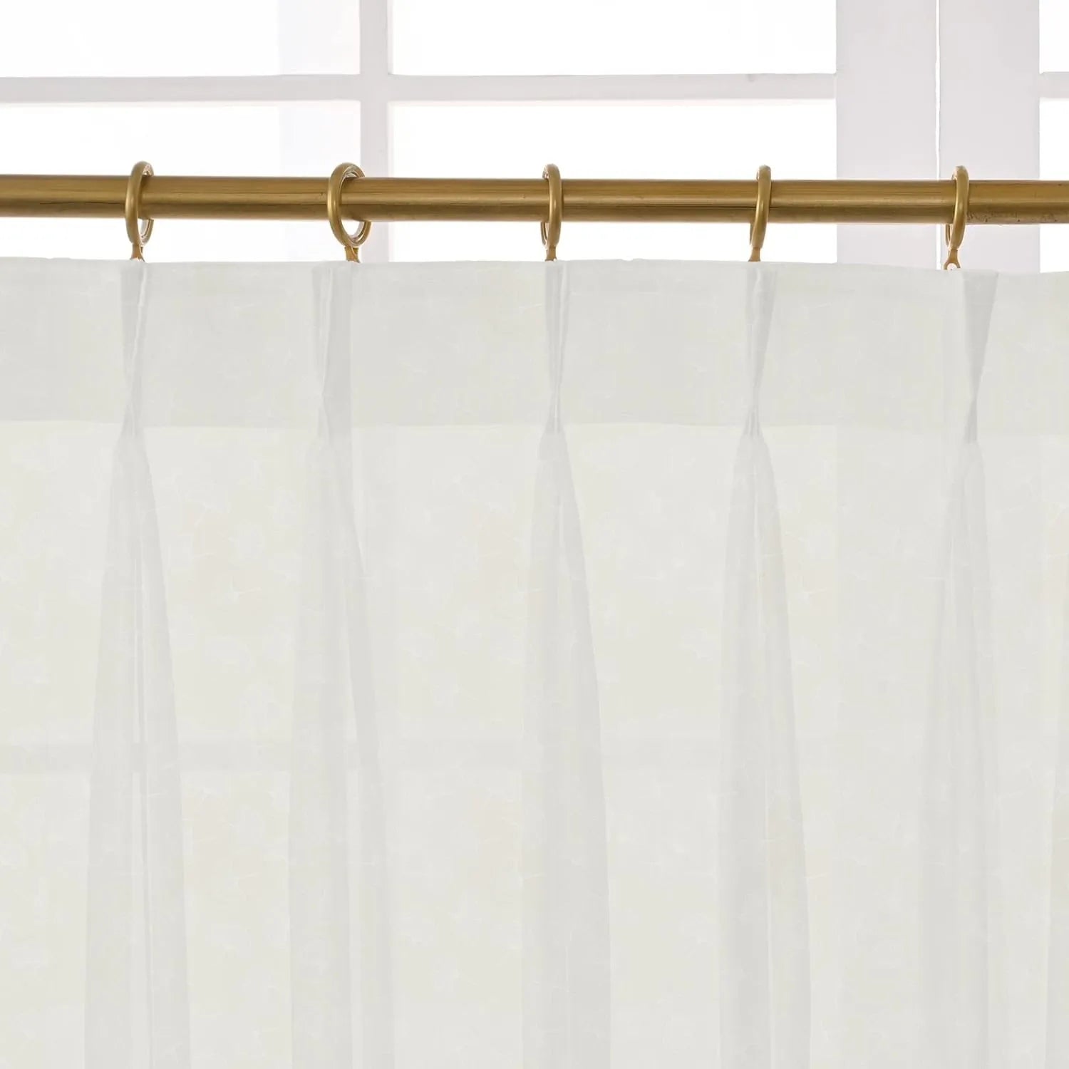 White Ginkgo Leaf Pattern