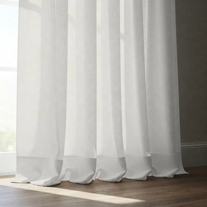 White Ginkgo Leaf Pattern